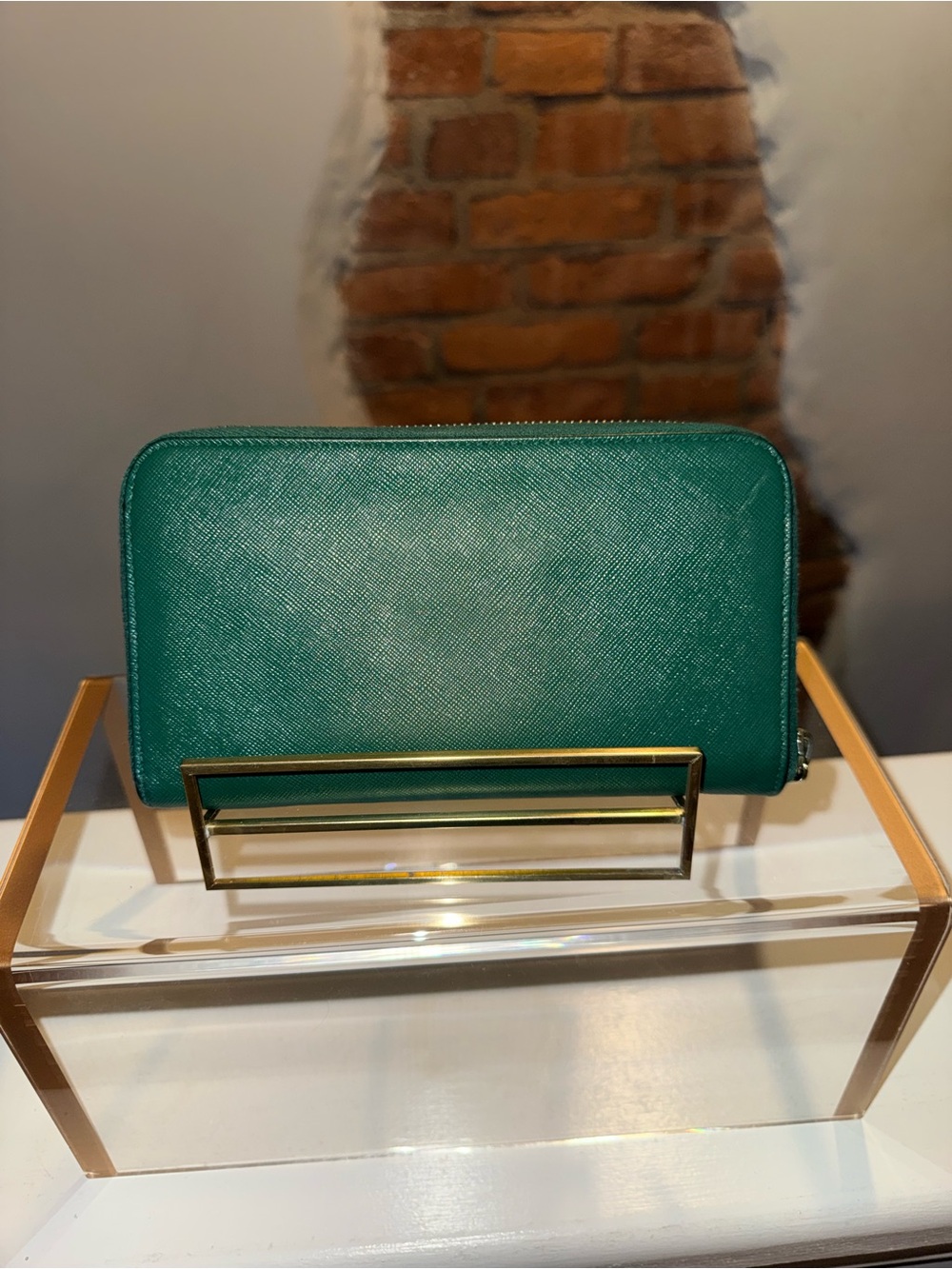 Authentic Prada Emerald Green Saffiano Zip Around Wallet Limited Edition - Picture 2 of 13
